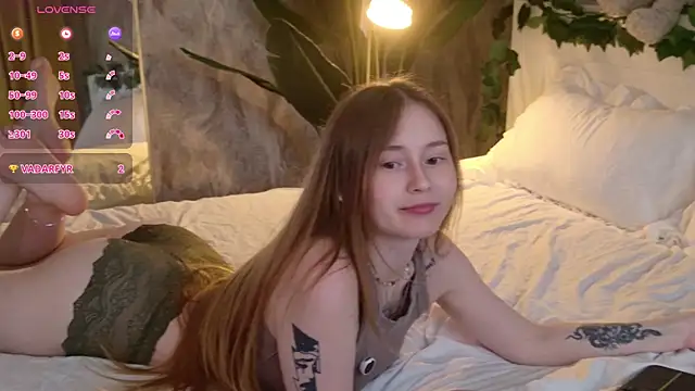 Snapshot of Yo_Pixxie chatting on September 21, 2025, 6:07 am Yo Pixxie online show from September 21, 2025, 6:07 am