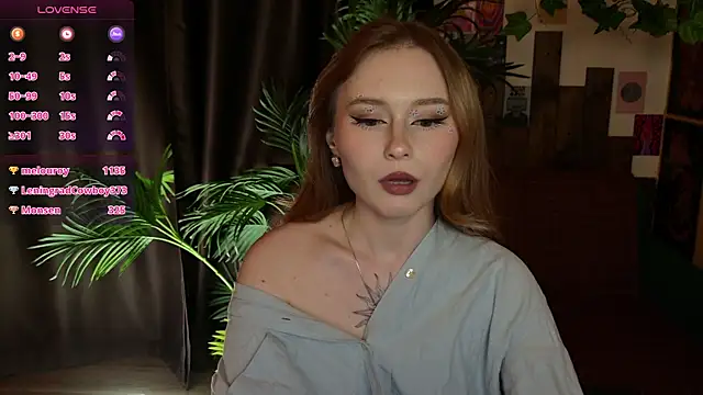 Snapshot of Yo_Pixxie chatting on February 8, 2025, 12:50 pm Yo Pixxie online show from February 8, 2025, 12:50 pm