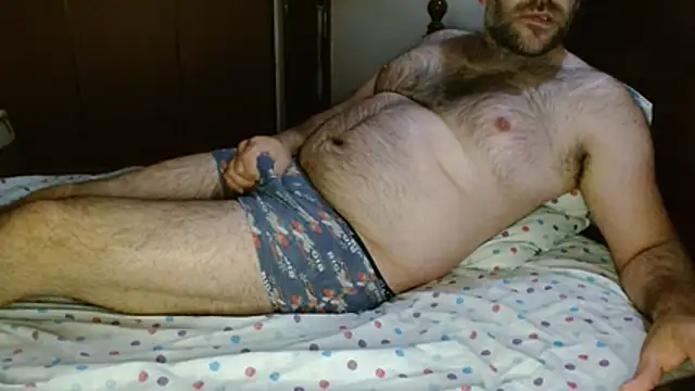  tuga man  online show from May 18, 2026, 9:52 pm