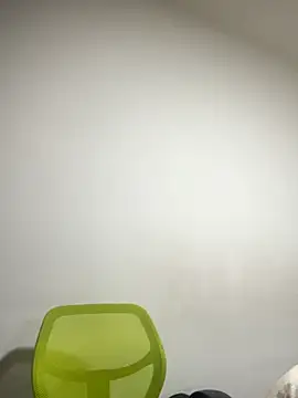 Snapshot of MeganCrow chatting on November 23, 2025, 9:36 pm MeganCrow online show from November 23, 2025, 9:36 pm