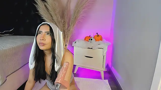 aniie west online show from October 22, 2025, 5:40 am