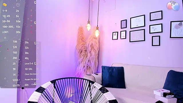 Snapshot of alana_rossetti chatting on November 5, 2025, 12:52 pm alana rossetti online show from November 5, 2025, 12:52 pm