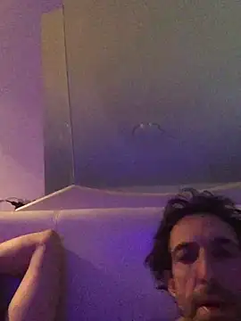 Snapshot of Pilote19 chatting on November 17, 2025, 5:33 am Pilote19 online show from November 17, 2025, 5:33 am