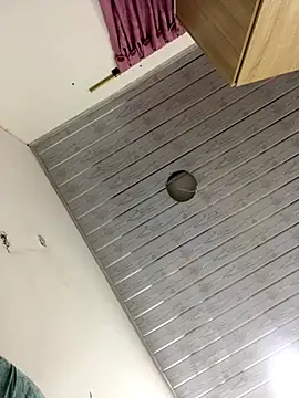 Girl milk7 online show from October 23, 2025, 6:12 am