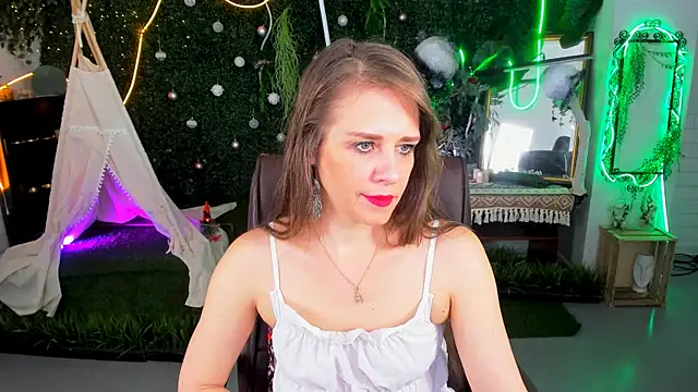 EmiliaBedy online show from March 31, 2026, 9:11 am