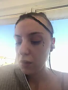 Snapshot of bunnythetailor chatting on January 29, 2025, 9:12 am bunnythetailor online show from January 29, 2025, 9:12 am