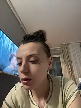 Snapshot of bunnythetailor chatting on February 18, 2025, 3:52 pm bunnythetailor online show from February 18, 2025, 3:52 pm