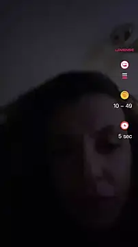 Snapshot of bunnythetailor chatting on February 12, 2025, 9:54 pm bunnythetailor online show from February 12, 2025, 9:54 pm