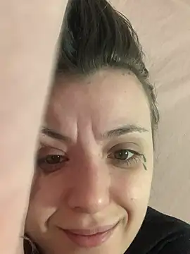 bunnythetailor online show from May 9, 2026, 5:49 pm