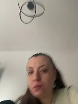 bunnythetailor online show from May 29, 2026, 4:46 pm