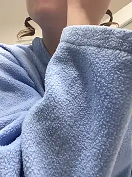 Snapshot of bunnythetailor chatting on February 9, 2025, 4:29 pm bunnythetailor online show from February 9, 2025, 4:29 pm