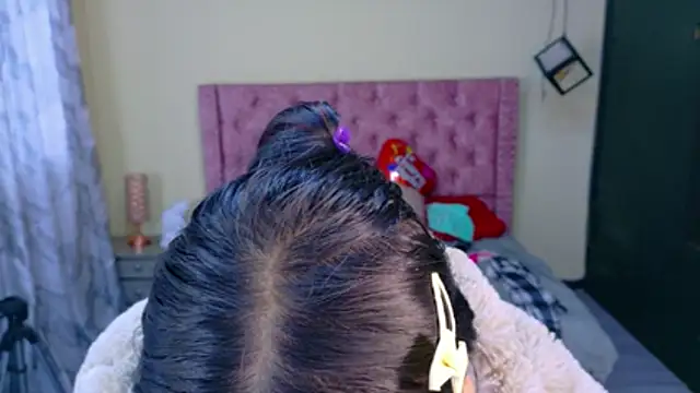 Sofii cutee online show from February 18, 2026, 12:23 pm