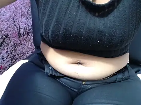 Snapshot of susy_pervertt chatting on October 3, 2025, 2:51 pm susy pervertt online show from October 3, 2025, 2:51 pm