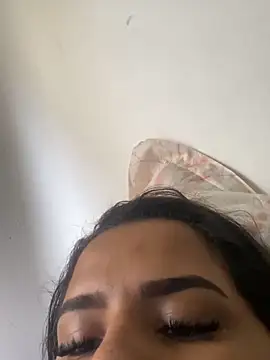 Alicia BR online show from April 11, 2026, 1:48 pm