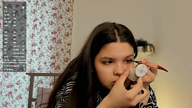 PhilomenaBucker online show from February 28, 2025, 10:30 am