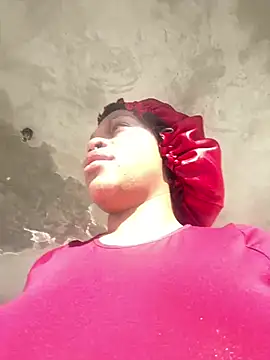 Boneca25 online show from May 31, 2026, 7:25 am
