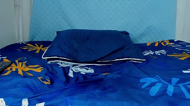 Snapshot of LaelVira_2 chatting on March 14, 2025, 7:48 am LaelVira 2 online show from March 14, 2025, 7:48 am