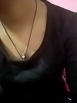 Tanu-00 online show from December 15, 2025, 2:56 pm