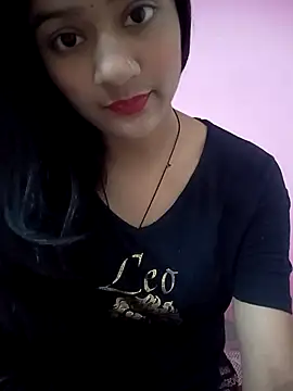 Tanu-00 online show from November 4, 2025, 12:31 pm