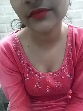 Snapshot of Tanu-00 chatting on March 2, 2025, 5:44 am Tanu-00 online show from March 2, 2025, 5:44 am