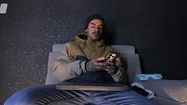 kaletattoo online show from November 29, 2025, 11:21 am