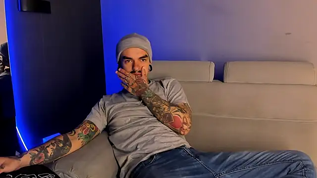 Snapshot of kaletattoo chatting on May 7, 2026, 11:13 am kaletattoo online show from May 7, 2026, 11:13 am