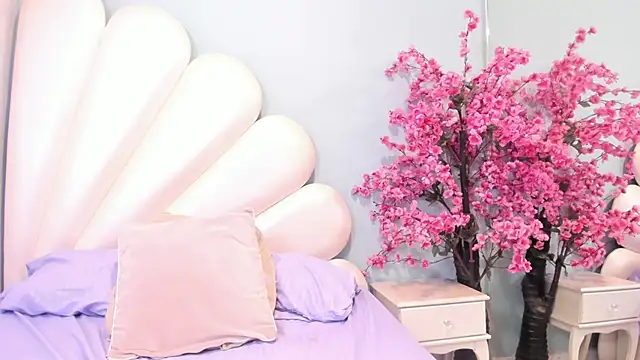 Snapshot of Joy_Firestone chatting on February 3, 2025, 10:43 pm Joy Firestone online show from February 3, 2025, 10:43 pm