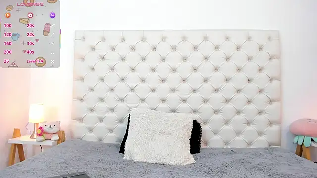 Snapshot of esmeralda06 chatting on January 8, 2026, 4:35 pm esmeralda06 online show from January 8, 2026, 4:35 pm