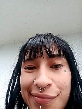 Snapshot of esmeralda06 chatting on December 19, 2025, 12:18 pm esmeralda06 online show from December 19, 2025, 12:18 pm