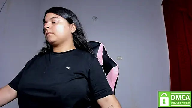 Snapshot of Little_Shaara chatting on October 29, 2025, 8:30 pm Little Shaara online show from October 29, 2025, 8:30 pm