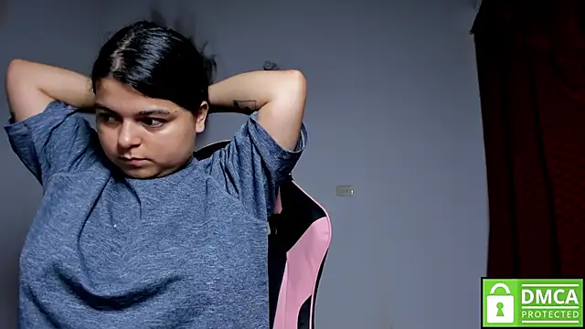 Snapshot of Little_Shaara chatting on October 30, 2025, 10:06 pm Little Shaara online show from October 30, 2025, 10:06 pm