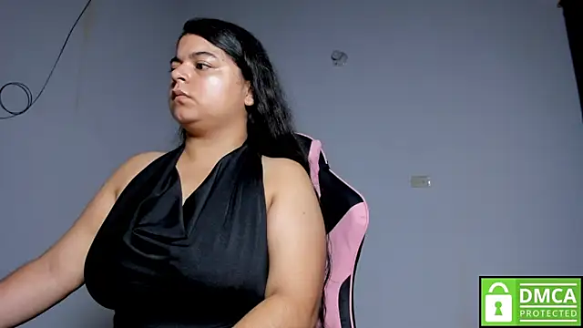 Snapshot of Little_Shaara chatting on November 9, 2025, 8:51 am Little Shaara online show from November 9, 2025, 8:51 am