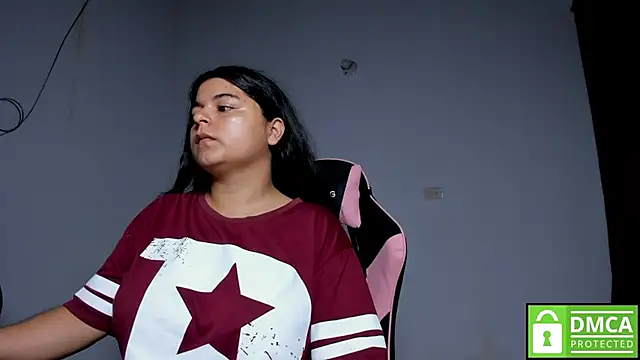 Snapshot of Little_Shaara chatting on December 3, 2025, 9:20 am Little Shaara online show from December 3, 2025, 9:20 am