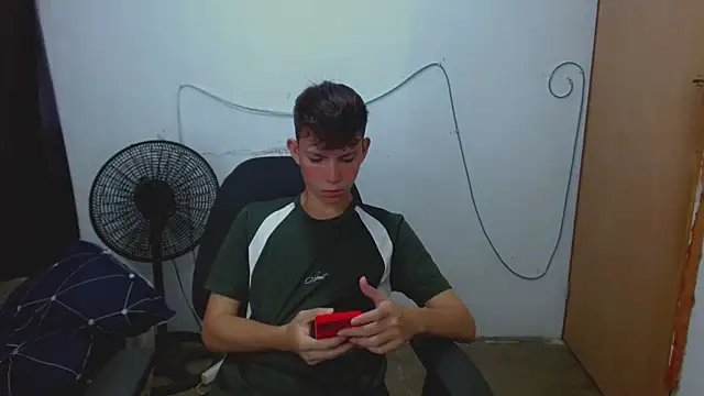 Alexxx lov online show from April 10, 2026, 12:23 pm