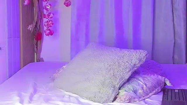 Snapshot of vicky__skinny_1 chatting on March 22, 2025, 6:11 am vicky  skinny 1 online show from March 22, 2025, 6:11 am