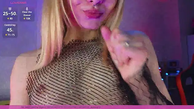 Snapshot of deathmistress chatting on March 22, 2025, 6:43 am deathmistress online show from March 22, 2025, 6:43 am