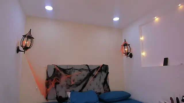 Snapshot of Dakkota_Fox chatting on October 24, 2025, 10:09 pm Dakkota Fox online show from October 24, 2025, 10:09 pm