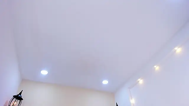 Snapshot of Dakkota_Fox chatting on November 1, 2025, 9:08 pm Dakkota Fox online show from November 1, 2025, 9:08 pm