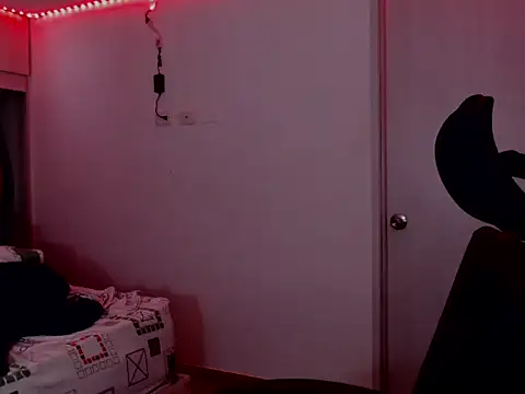 Snapshot of Juanmres chatting on February 13, 2026, 3:12 pm Juanmres online show from February 13, 2026, 3:12 pm