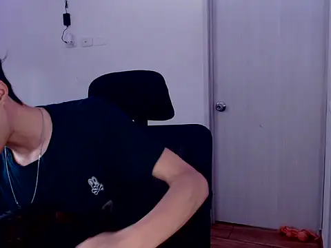 Snapshot of Juanmres chatting on January 14, 2026, 7:39 pm Juanmres online show from January 14, 2026, 7:39 pm