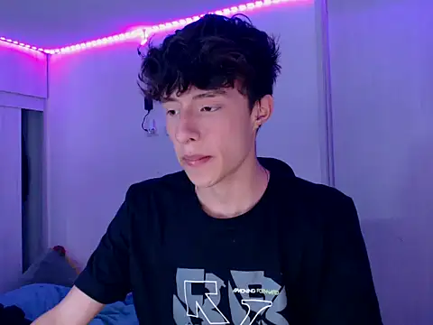 Snapshot of Juanmres chatting on January 11, 2026, 6:26 pm Juanmres online show from January 11, 2026, 6:26 pm