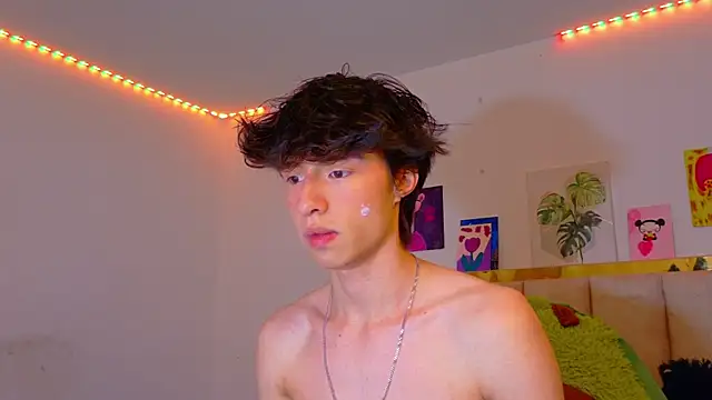 Juanmres online show from July 21, 2026, 7:37 pm