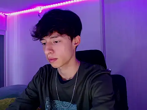 Snapshot of Juanmres chatting on January 8, 2026, 6:14 pm Juanmres online show from January 8, 2026, 6:14 pm