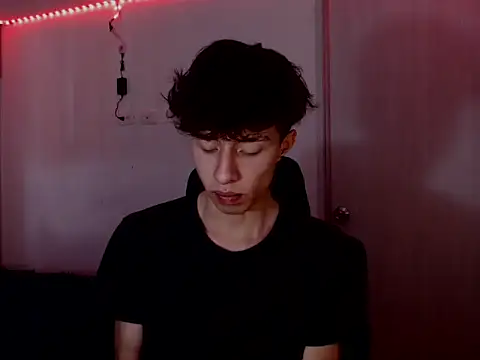 Snapshot of Juanmres chatting on February 12, 2026, 4:40 pm Juanmres online show from February 12, 2026, 4:40 pm