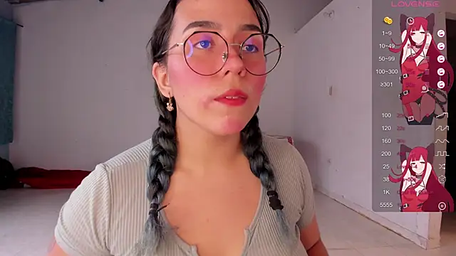 Ludovica6669 online show from February 27, 2025, 8:09 pm