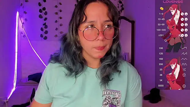 Ludovica6669 online show from March 5, 2025, 8:21 pm