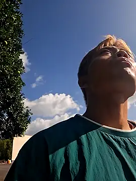 Doh728 online show from November 1, 2025, 1:23 am