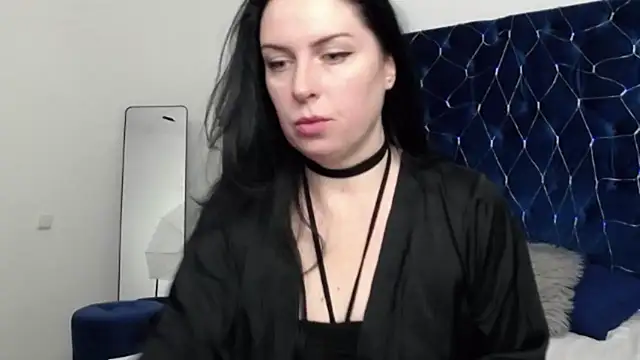 JacquelineElle online show from February 26, 2025, 6:26 pm