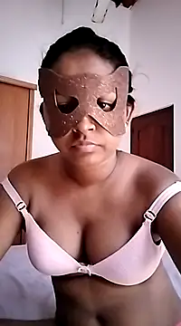 Snapshot of DiluQueen chatting on February 25, 2025, 10:15 am DiluQueen online show from February 25, 2025, 10:15 am