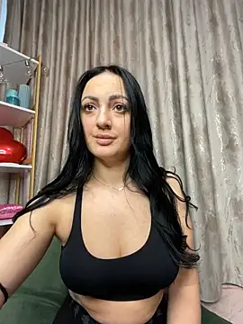 Snapshot of RaisaSalvi chatting on February 17, 2026, 10:56 am RaisaSalvi online show from February 17, 2026, 10:56 am